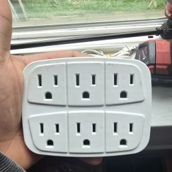Multi Plug Outlet 