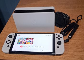 OLED Nintendo Switch like new