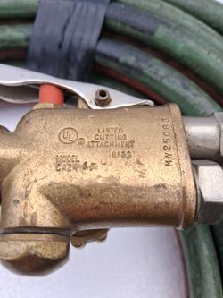 CUTTING TORCH AND HOSE
