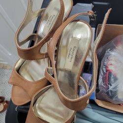 Women's shoes size 7.5