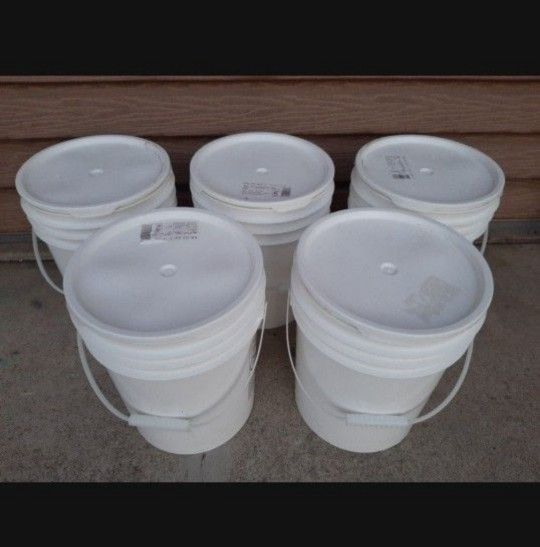 π₯ 5 Gallon Buckets + Lids Clean FOOD SAFE Storage Containers Organizer Home Garage Leak Proof Construction Strong Industrial Business Paint