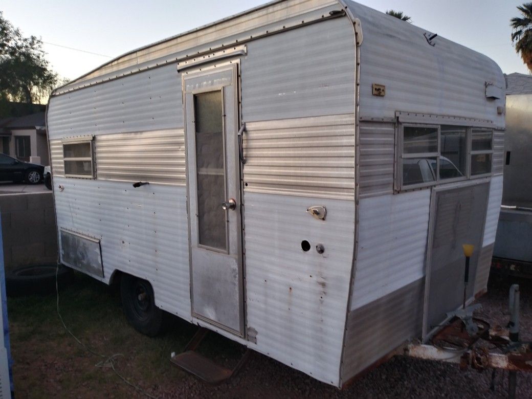 Travel Trailer $1200