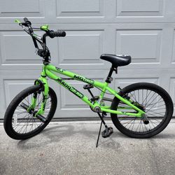 20" Madd Gear Mgone BMX Freestyle Bike Neon Green For Kids & Teens