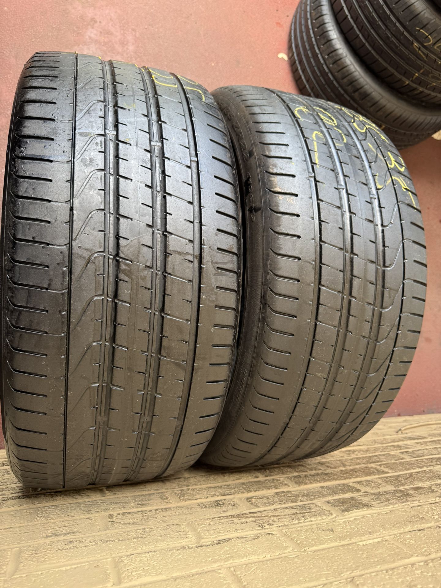 Set of 2 Nice Pirelli P-zero 285/35/22 ( We Install & Balance)