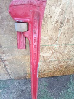 Rigid pipe wrench