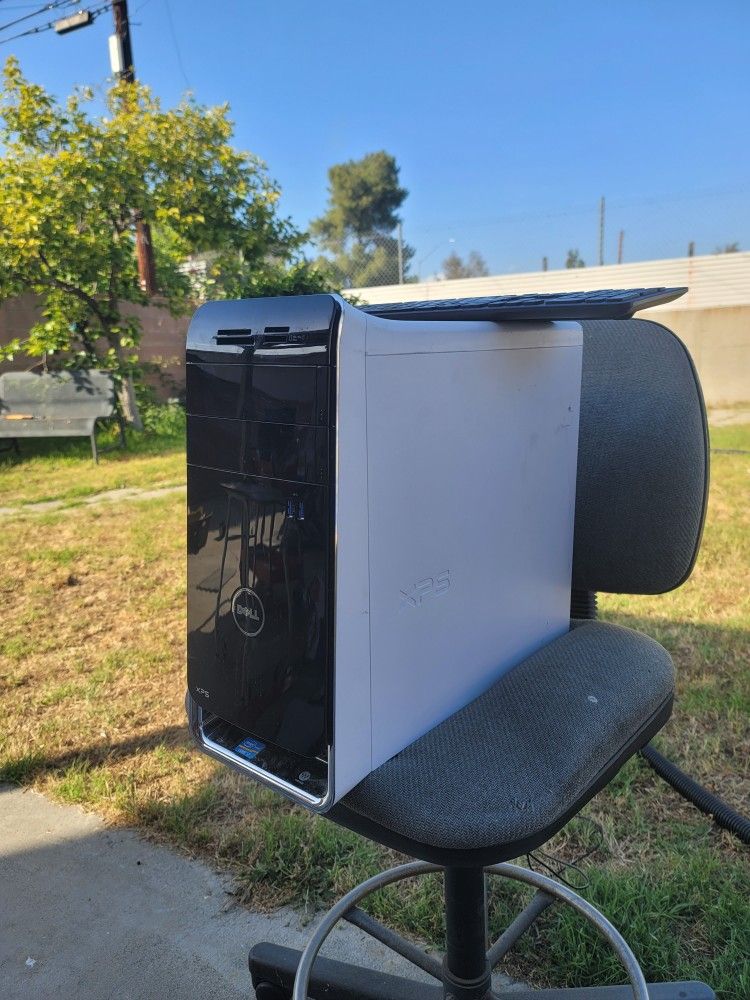 Dell XPS: Core i7, 1TB/256 SSD Drive, Windows11 V-24H2, Wi-Fi, HDMI, MS-office. Bluetooth.