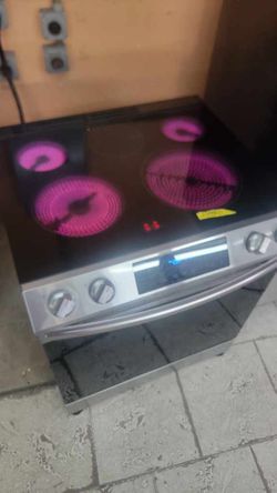 Samsung Slide-In Electric Range stove / estufa como nueva