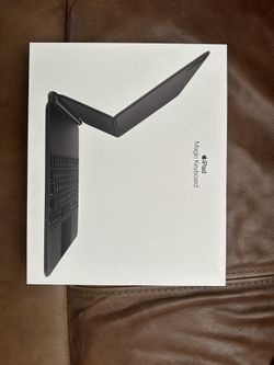 12.9” Apple Magic Keyboard