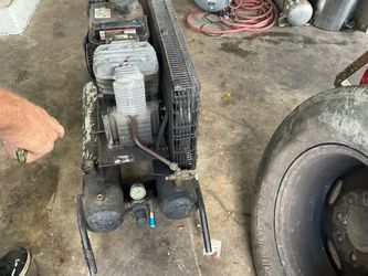 Gas powered air compressor