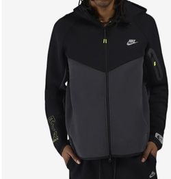 nike tech hoodie