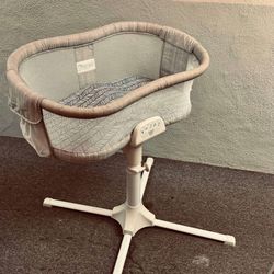 Halo Swivel Sleeper Bassinet