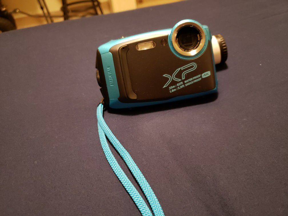 Fujifilm XP140 Compact Ultra HD Digital Camera - 4K - Sky blue