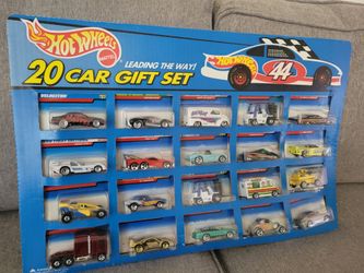 New Hot wheels 20 car gift Set leading the way from1995