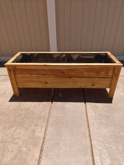 Cedar Planter Box (4 Feet)