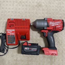 MILWAUKEE 1/2 INCH IMPACT GUN 