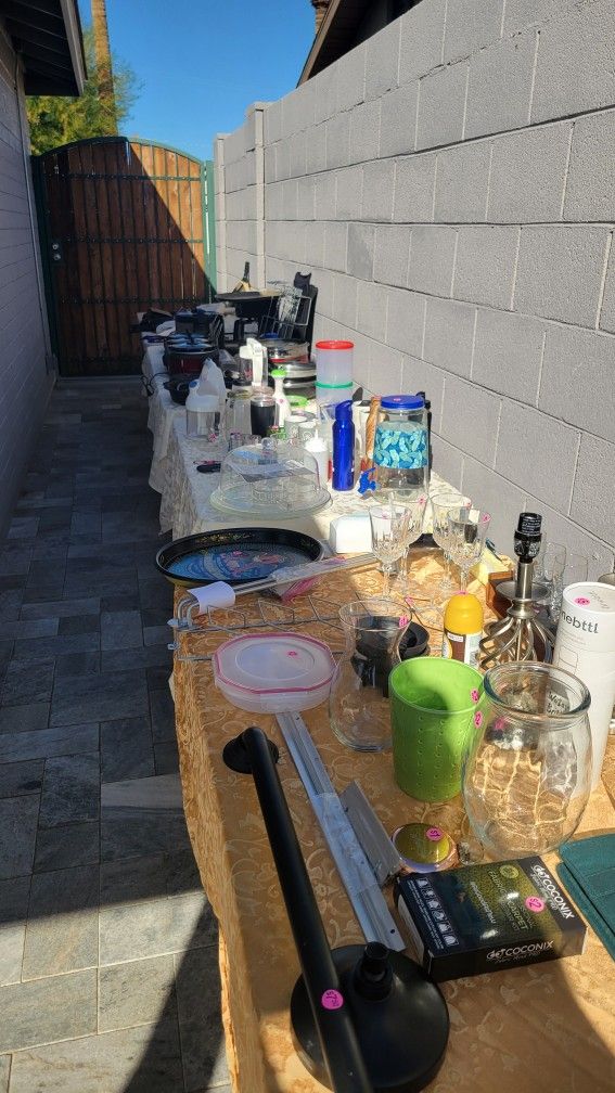 Yard Sale Friday And Saturday 8 Am TO 2pm