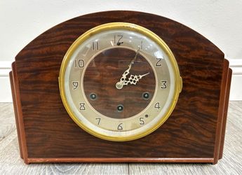 Vintage Plymouth Mechanical Mantel Clock