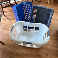 3 Plastic Laundry Baskets $8set