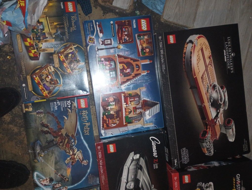 Limited Edition Legos Collectibles Bulk Order for Sale in Glendale, AZ