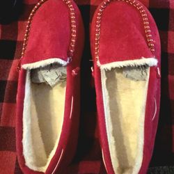 New Woman's Slippers Size 10 