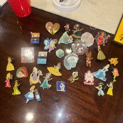 Disney pins