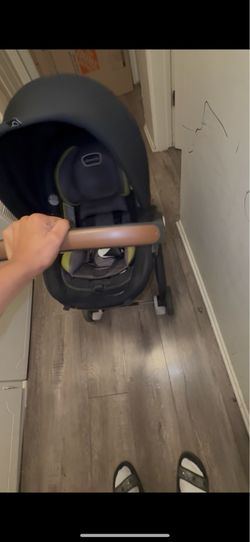 Evenflo Car seat & stroller combo