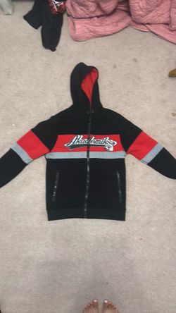 Akademiks sweater