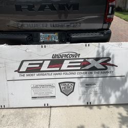 Truck Bed Cover 