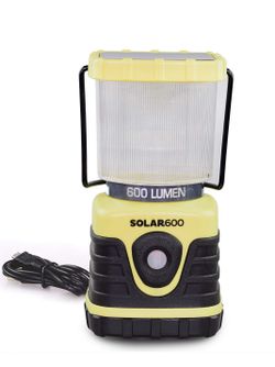 Linterna solar recargable de 600 lúmenes