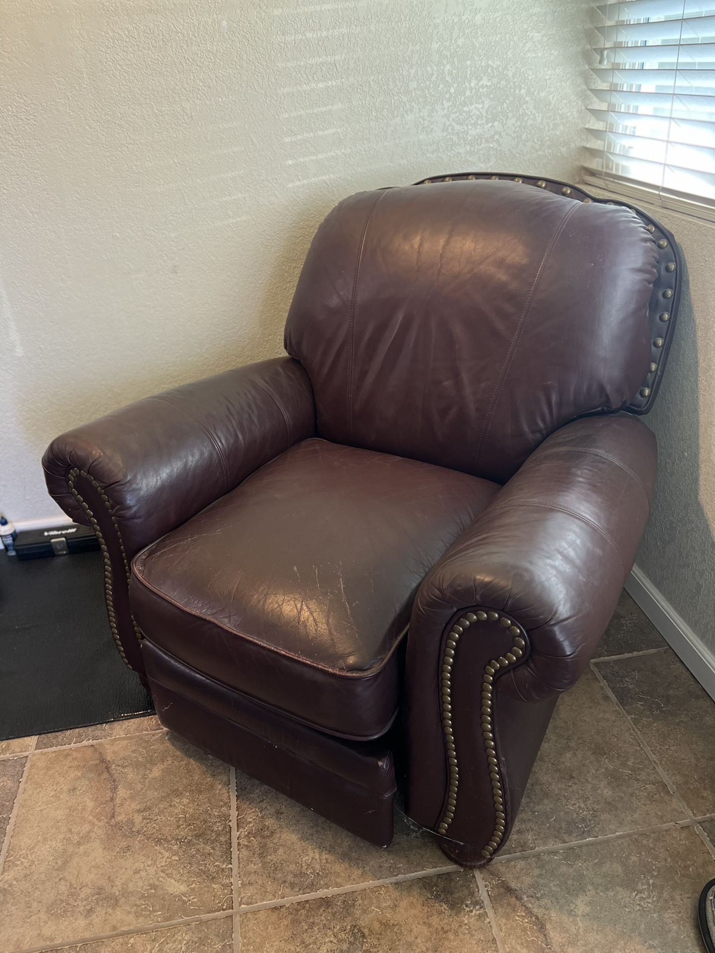 Cranberry Brown Leather Recliner 