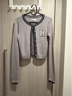 New With Tag Hollister Gray Ribbed Button-Front Cardigan Sweater Size XS