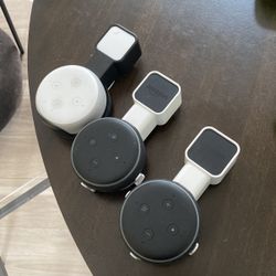 3 Echo Dots 3rd Generation With Wall Mounts 