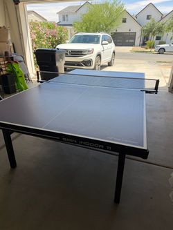 Ping pong table tennis table