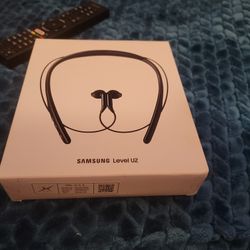 Brand New Samsung Level U2 Headphones 