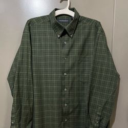 Men’s XL Olive Plaid Casual Shirt By Hathaway (Pick up🛒 In Bellevue)*Check out my Other Posts 🎁