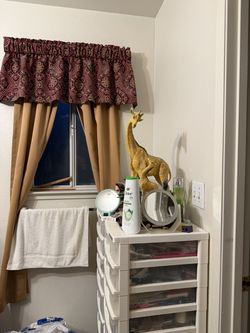 Window curtain set