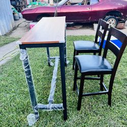 Vintage Bar Table Whit Two Bar Stools Height Chairs 