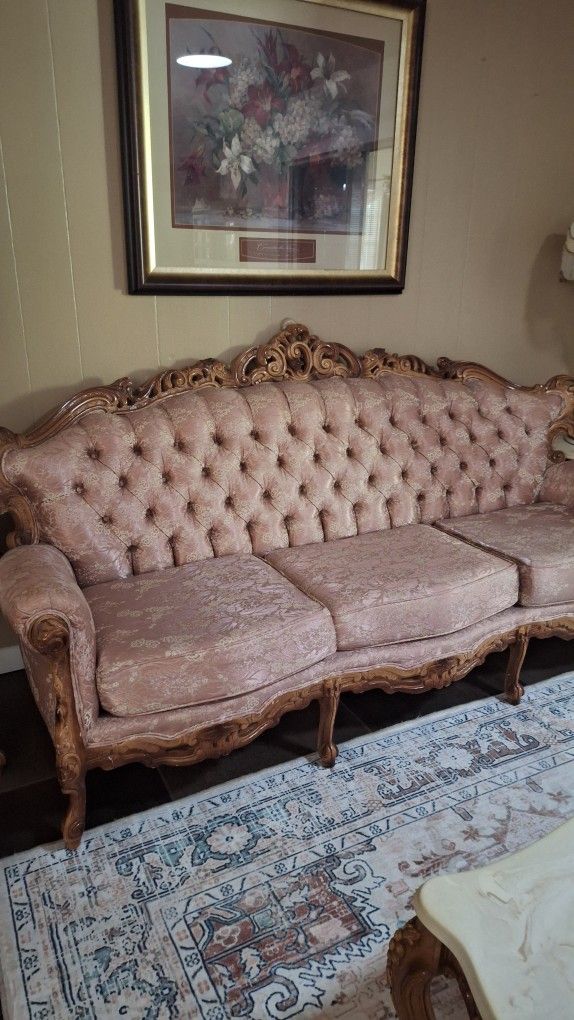 Colonial, Traditional Furniture