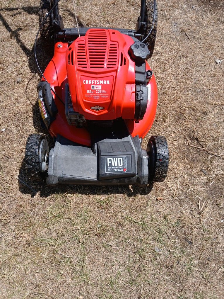 CRAFTSMAN M230 21-in Gas Self-propelled Lawn Mower