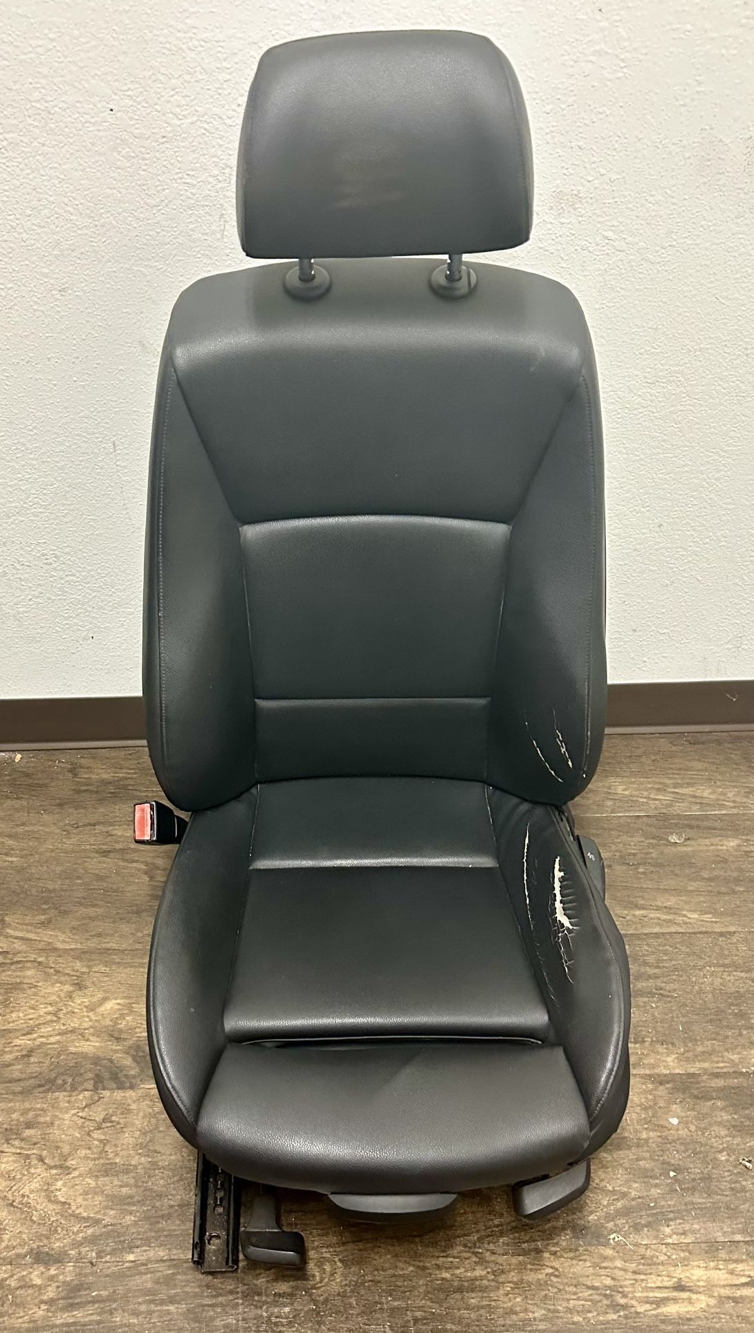 2006 BMW 325i E90 Front Driver Seat Manual Black OEM