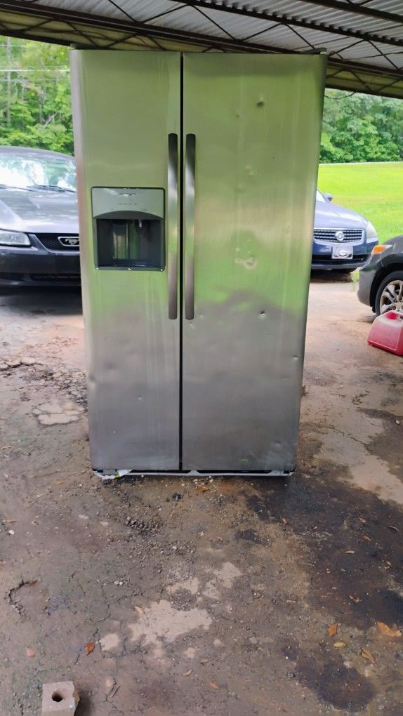 Refrigerator