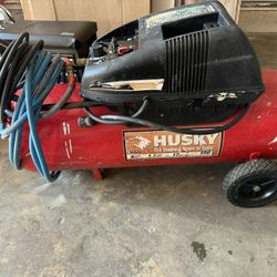 Compresor HUSKY 150 PSI 5HP 17 Gallon