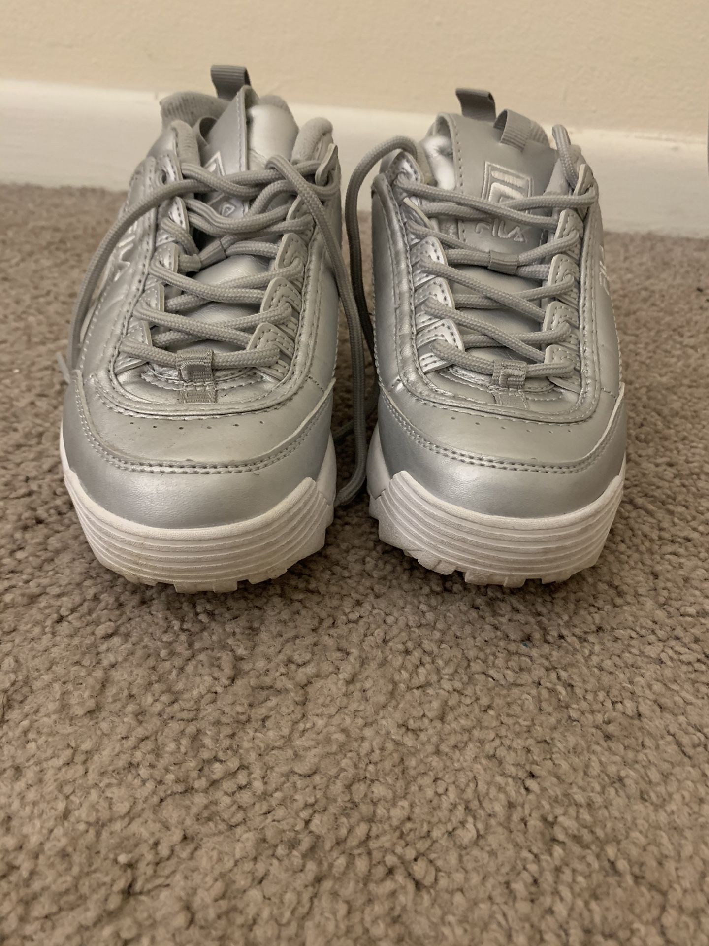 Kids Fila Size 2.5