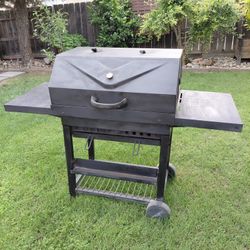 Charcoal barbecue grill.