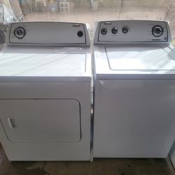 Washer And Dryer Electric Whirlpool With Warranty $425