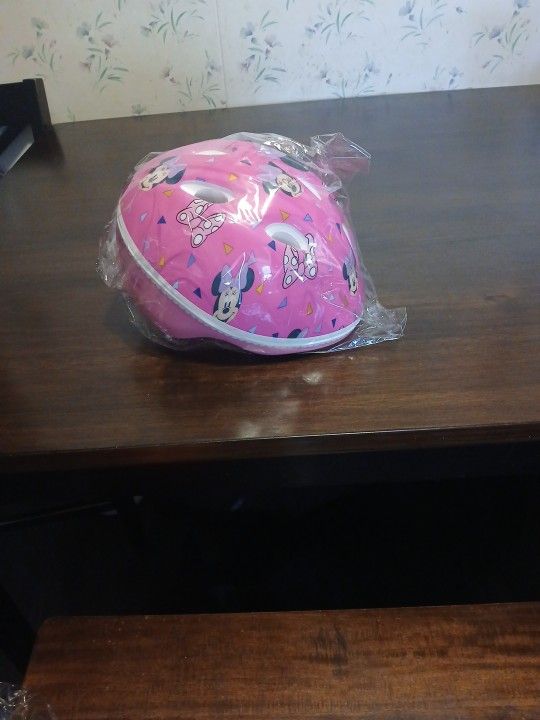 Girls Mini Mouse Bicycle Helmet