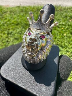 10k Solid Yellow gold lion king Ring 19,3 grams 5ctw ruby diamond