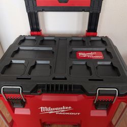 Milwaukee PACKOUT 22 in Rolling Modular Tool Box
