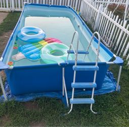 Rectangular pool
