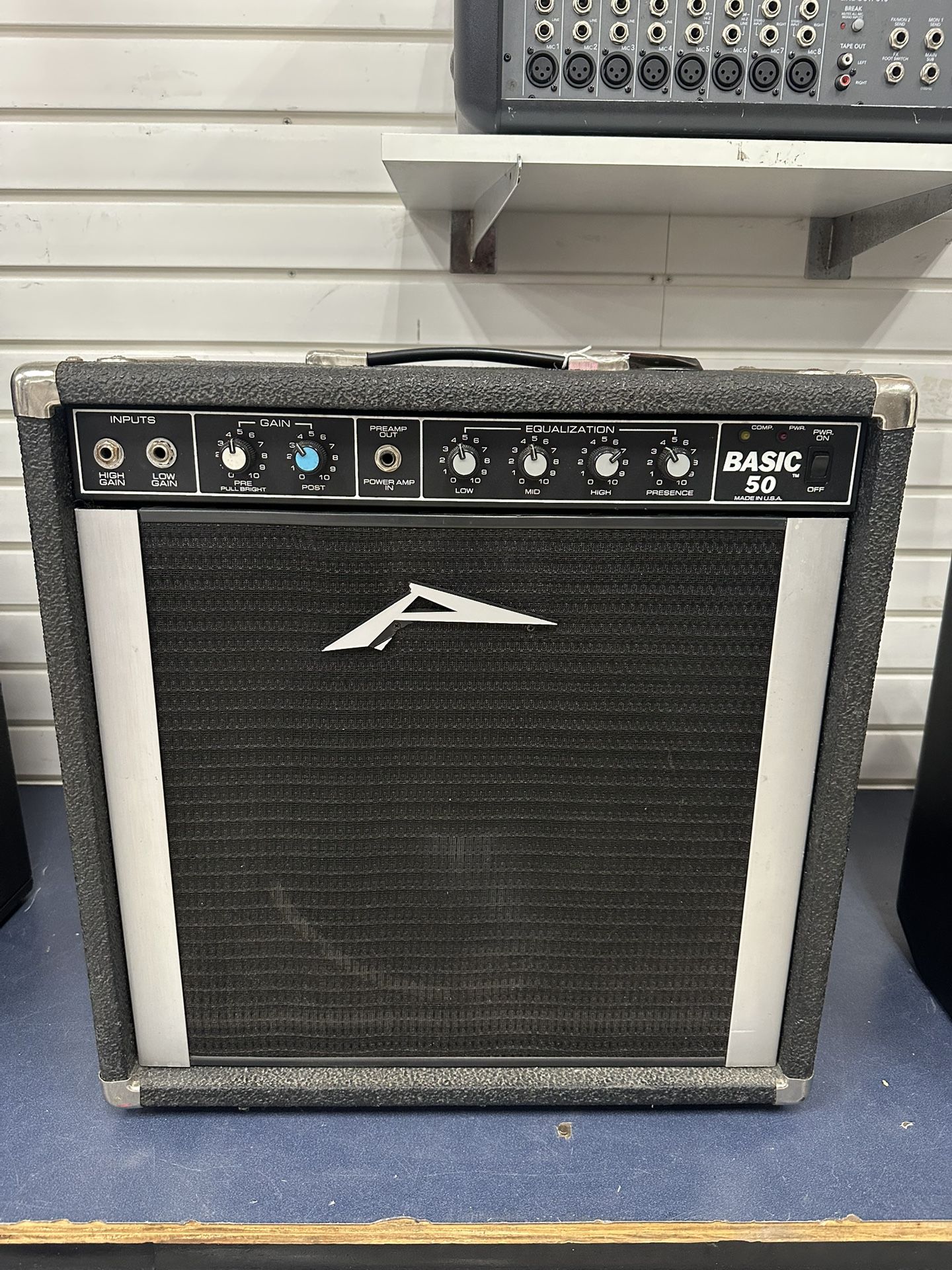 Peavey Music Amp